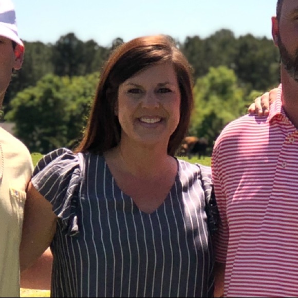 Meet your Posher, Tiffany - Picture 1 of 1